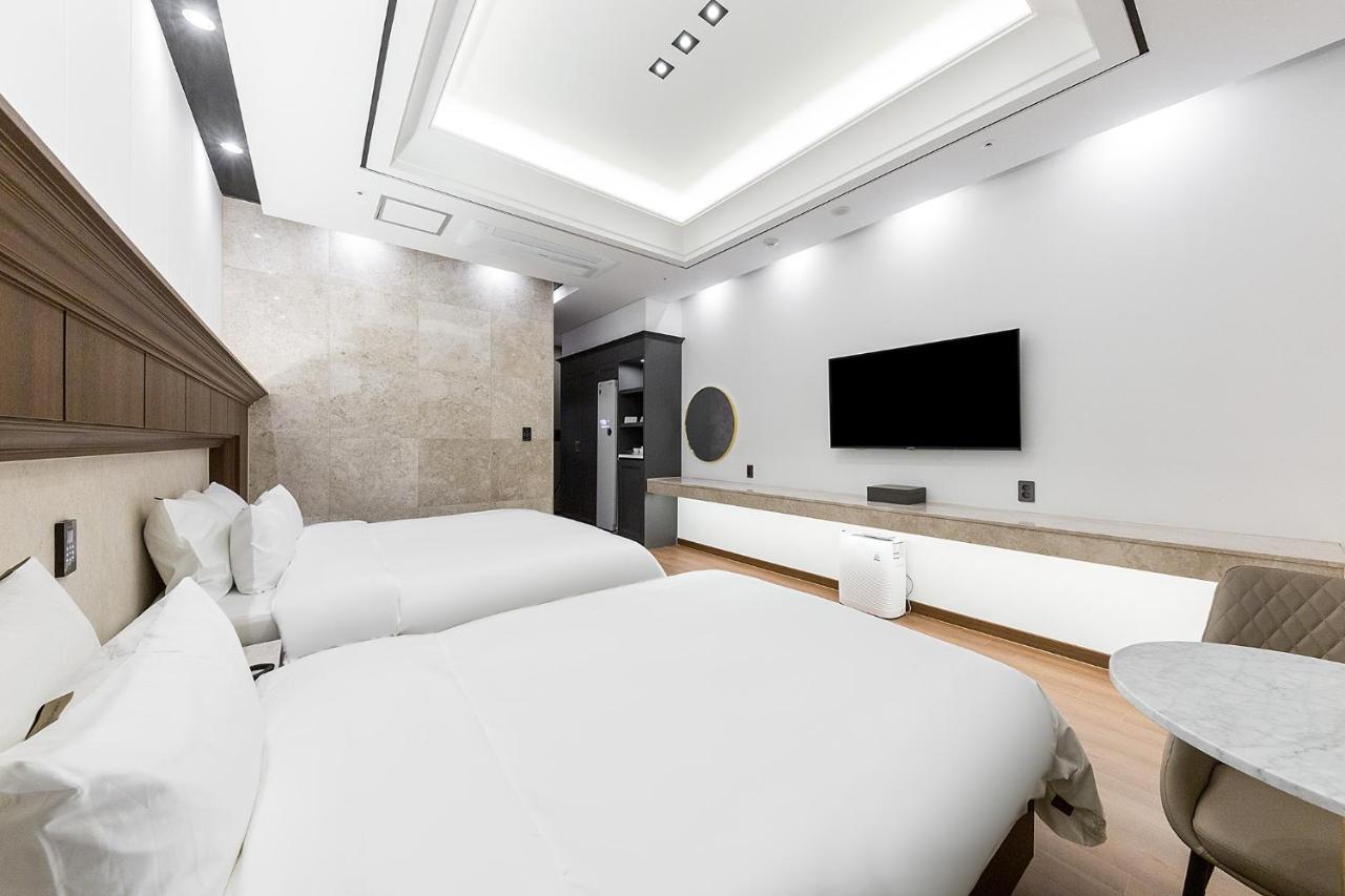 Hotel Demer Mokpo Exterior photo