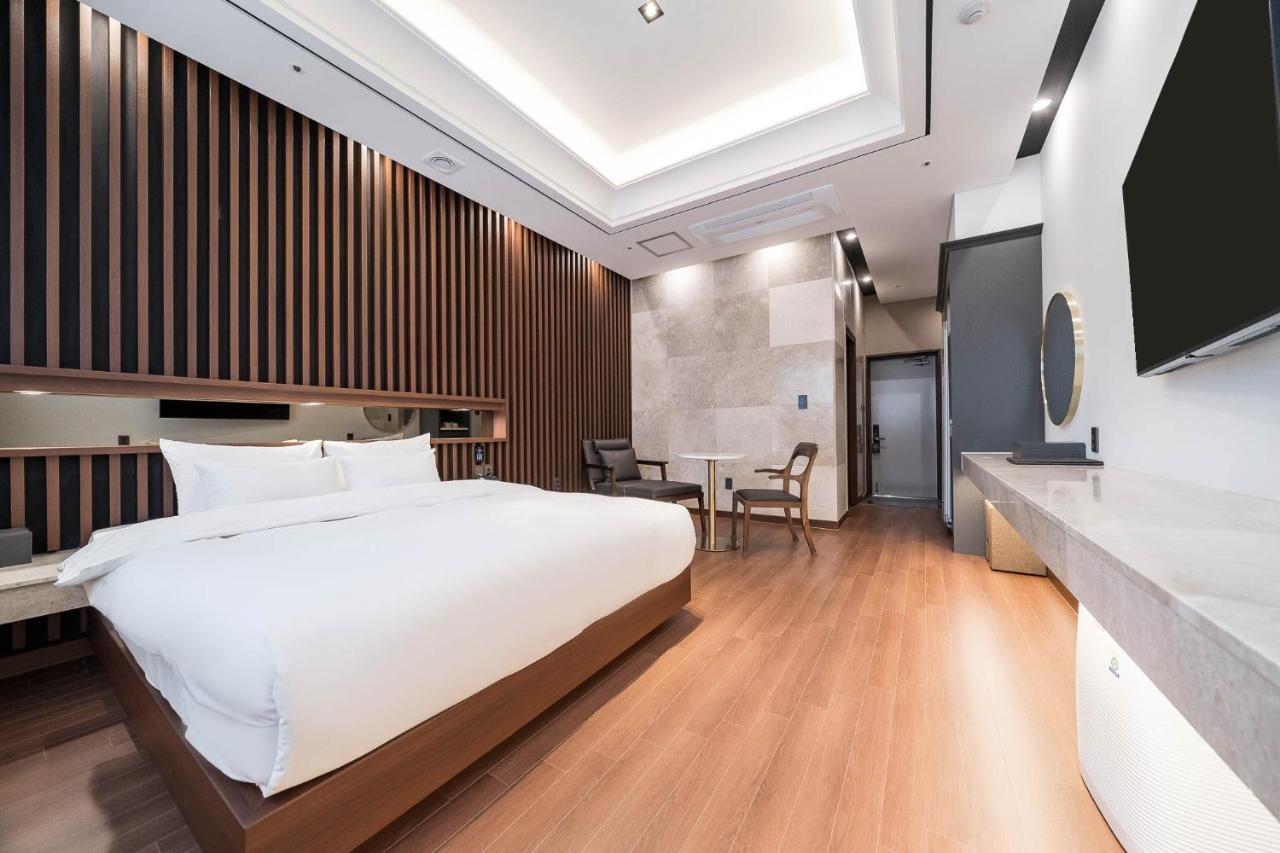 Hotel Demer Mokpo Exterior photo