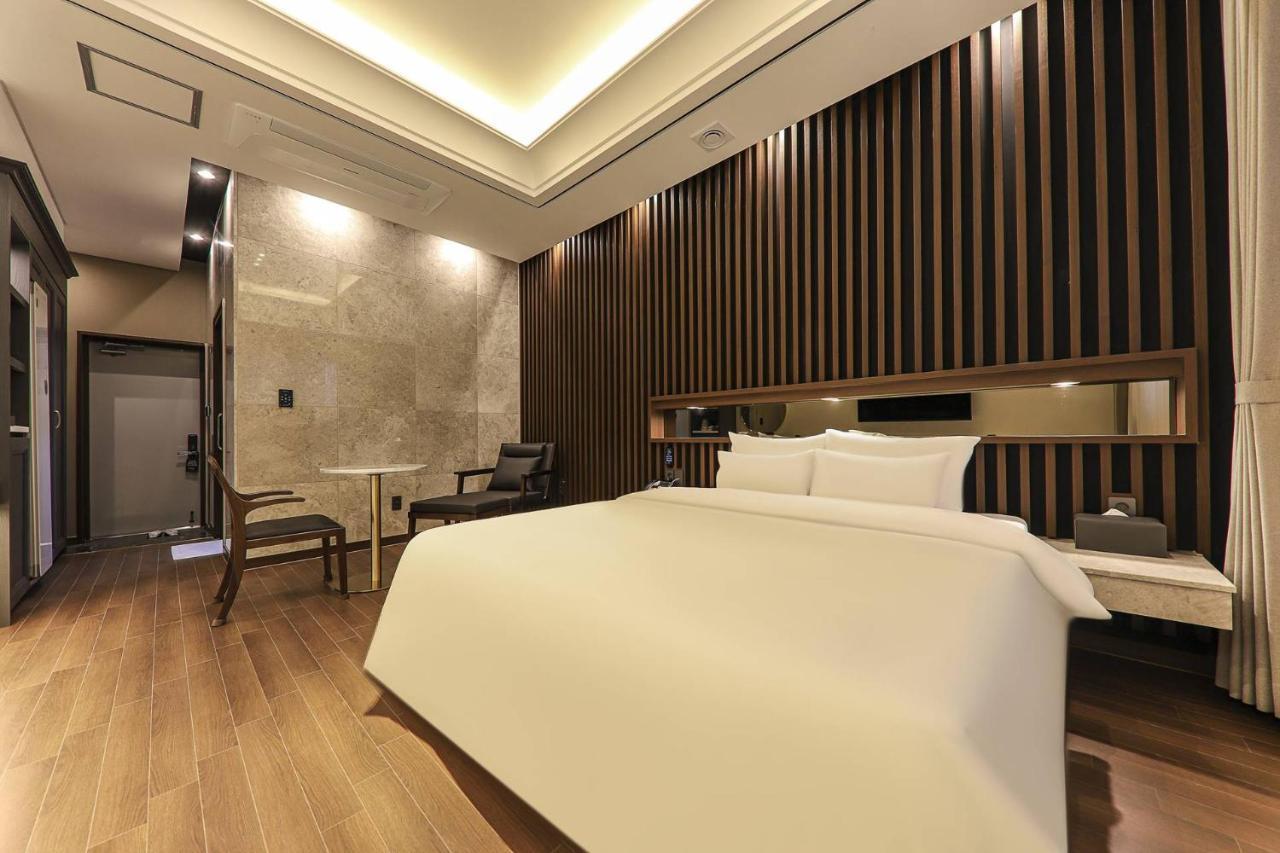 Hotel Demer Mokpo Exterior photo
