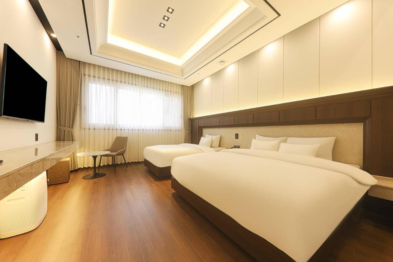 Hotel Demer Mokpo Exterior photo