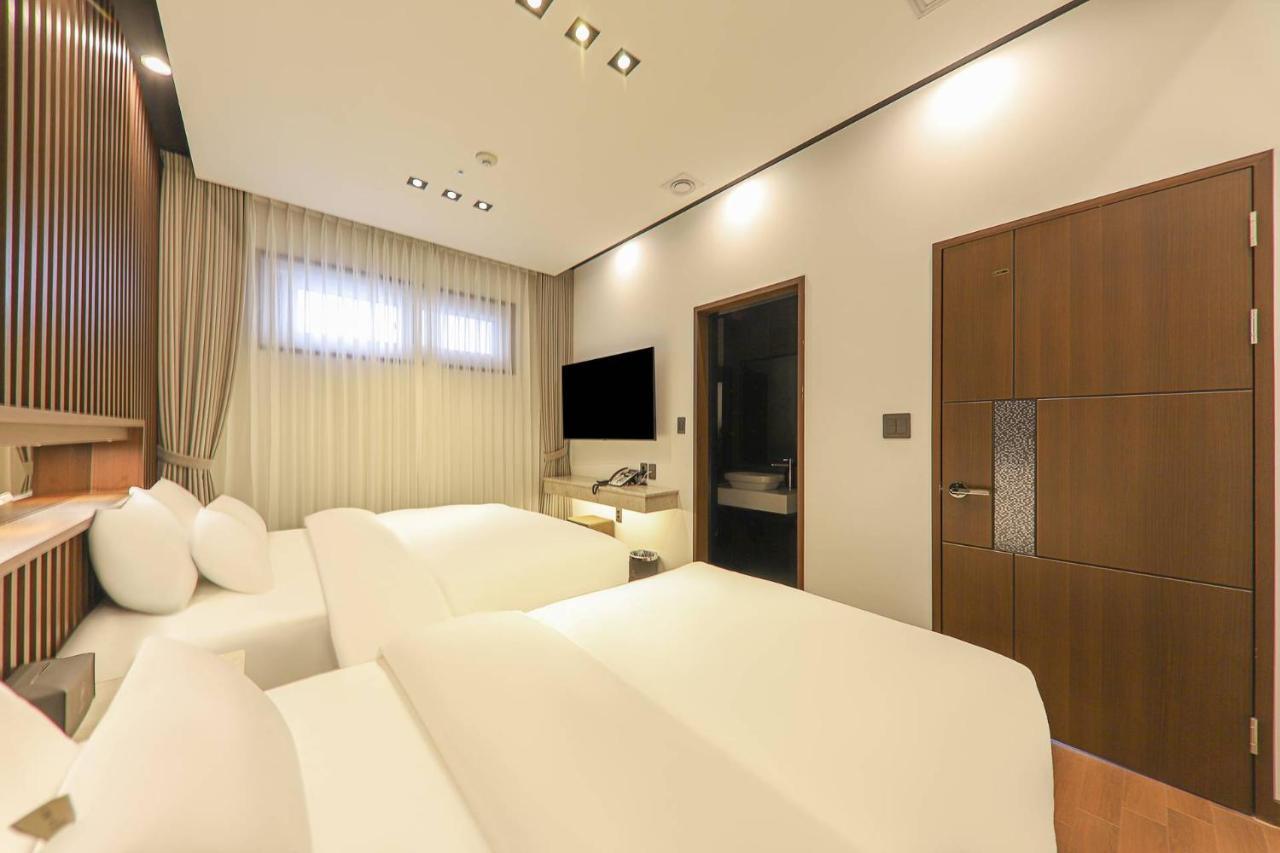 Hotel Demer Mokpo Exterior photo